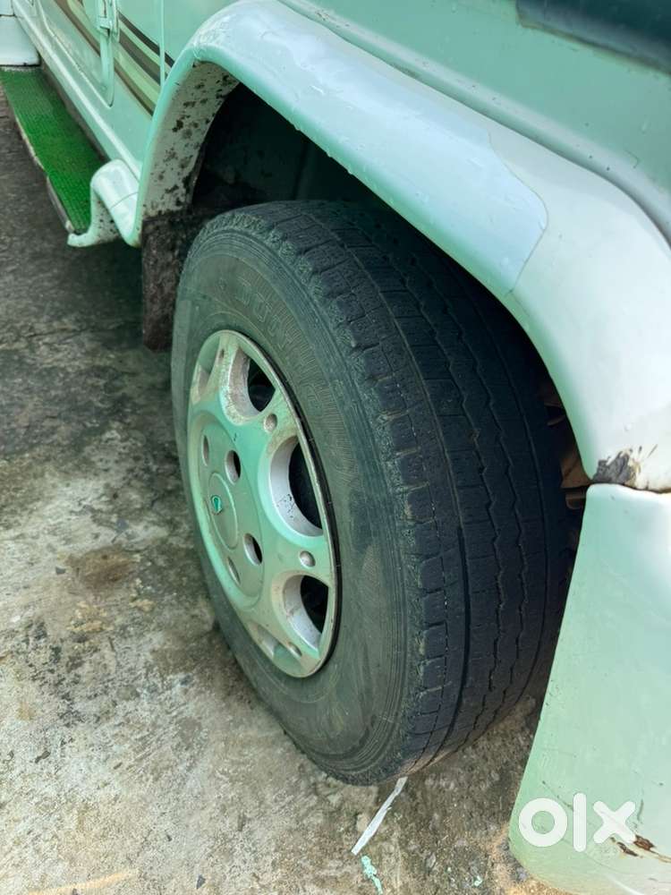 Mahindra Alturas G4 Diesel 15