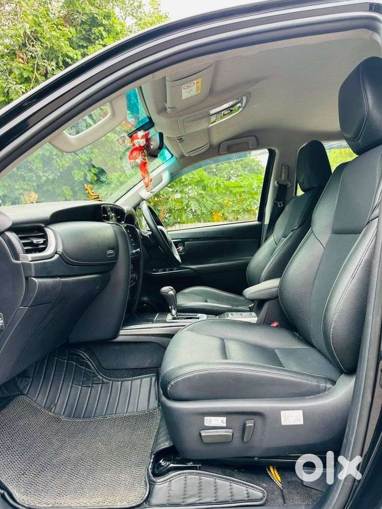 Toyota Fortuner 4x2 At 2.7 Petrol, 2025, Petrol