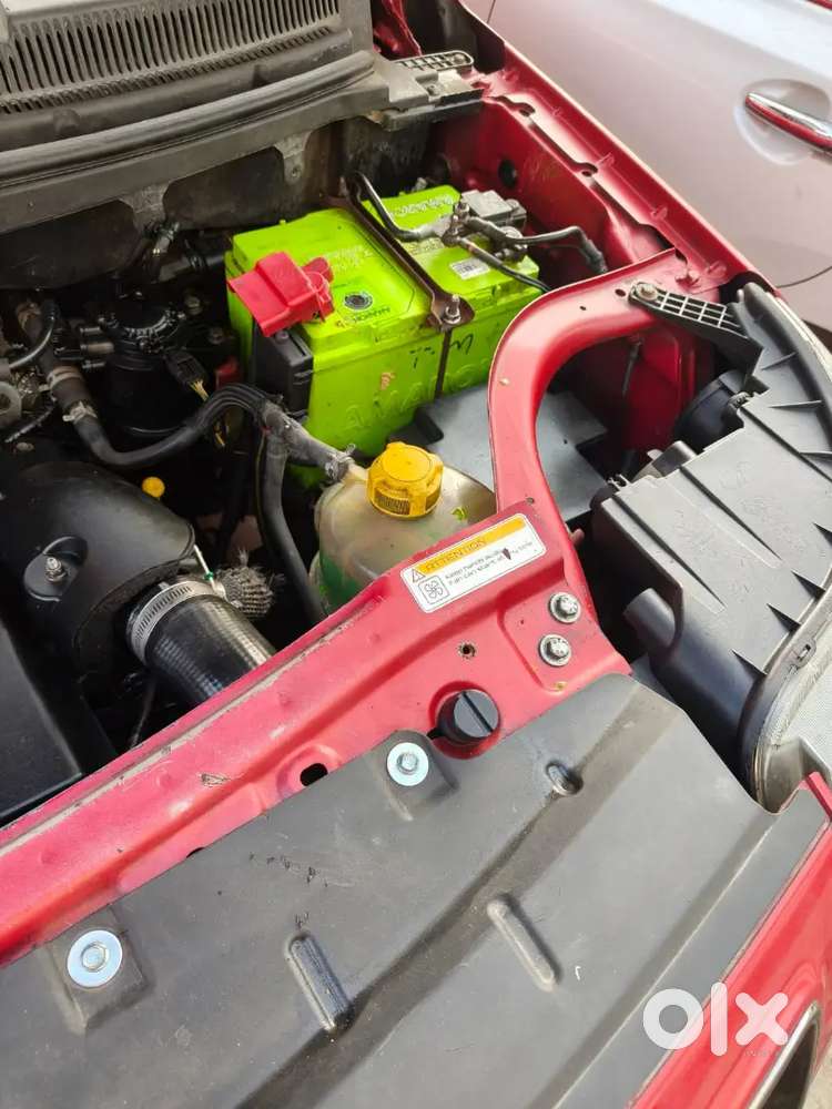 Mahindra Tuv 300 2017 Diesel 80000 Km Driven