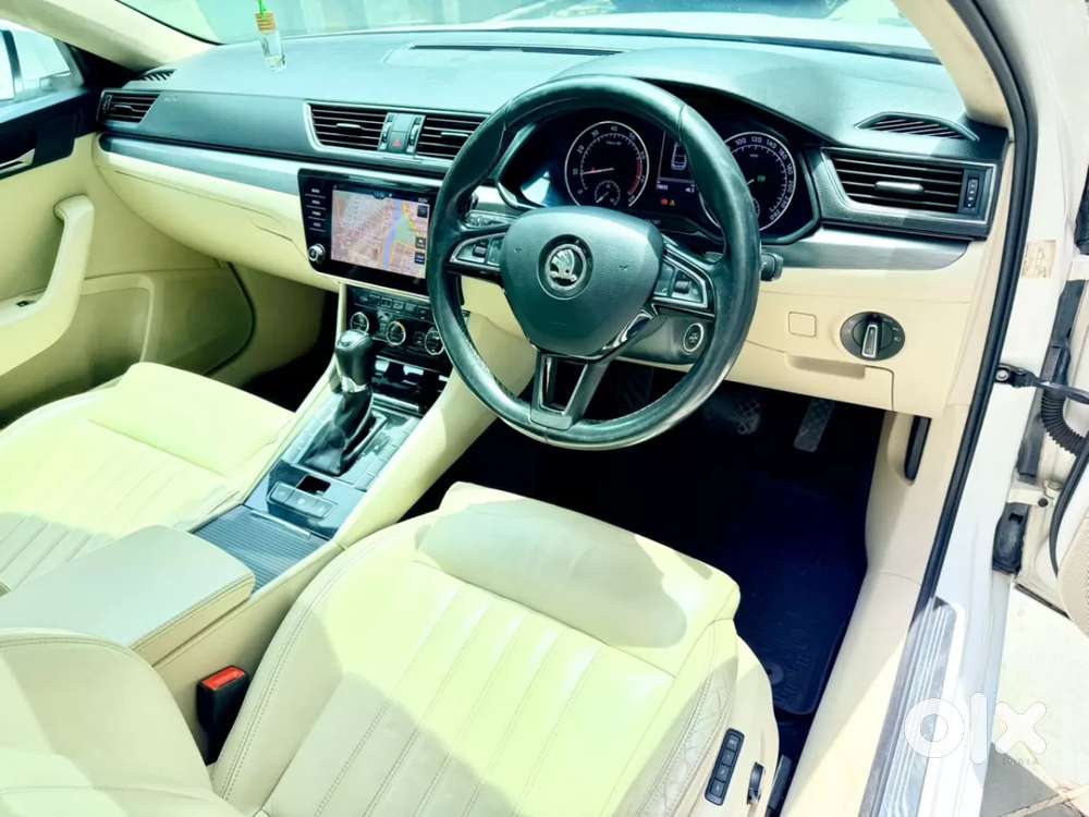Skoda Superb [ ] 1.8 Style Tsi At, 2018, Petrol