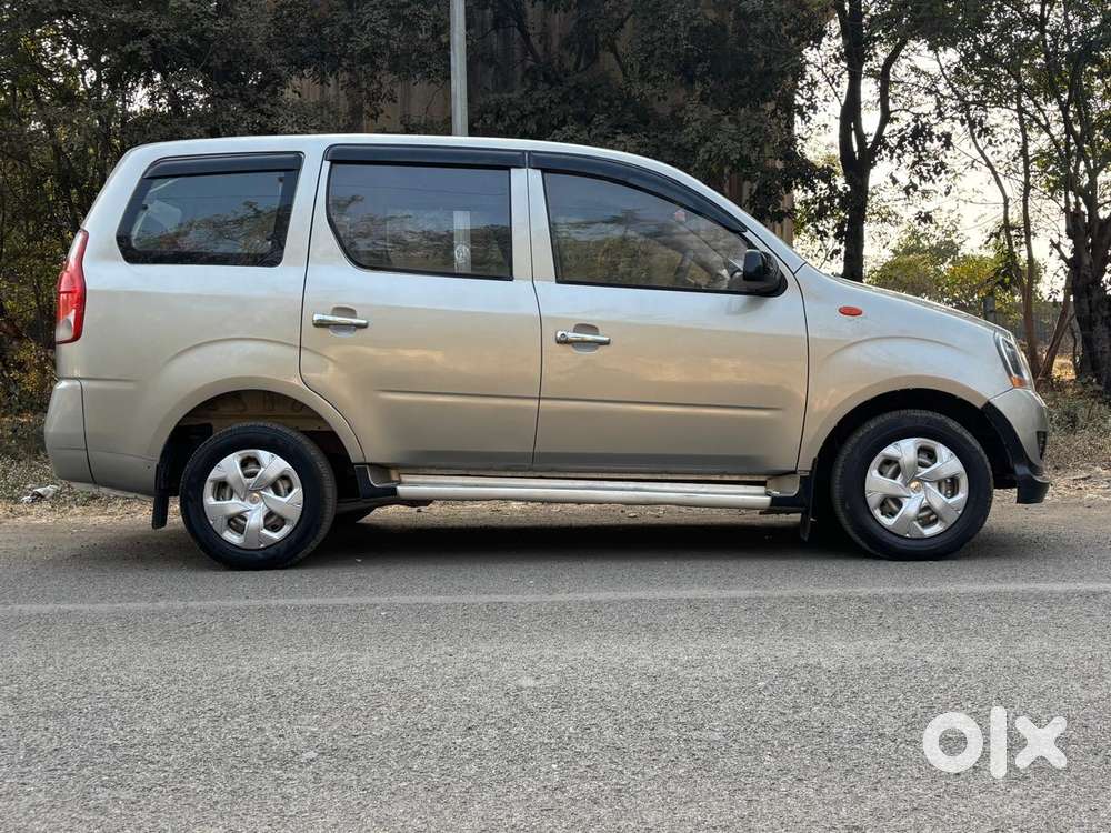 Mahindra Xylo [2009-2012] 2.5 D2 Bs Iii, 2012