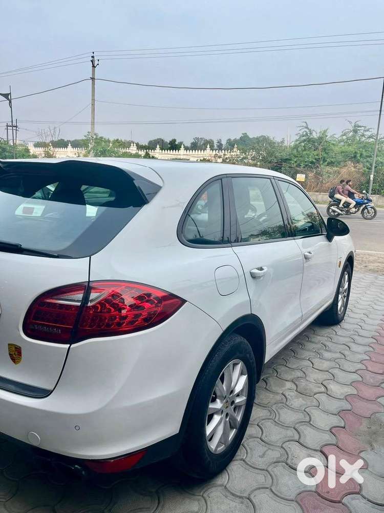 Porsche Cayenne 2013 Diesel Well Maintained