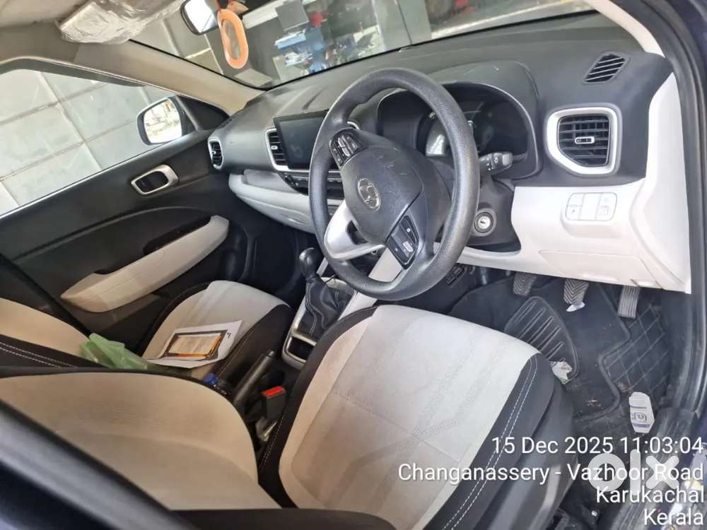 Well Maintained Well Serviced Car 2022 Model Hyundai Venue Car