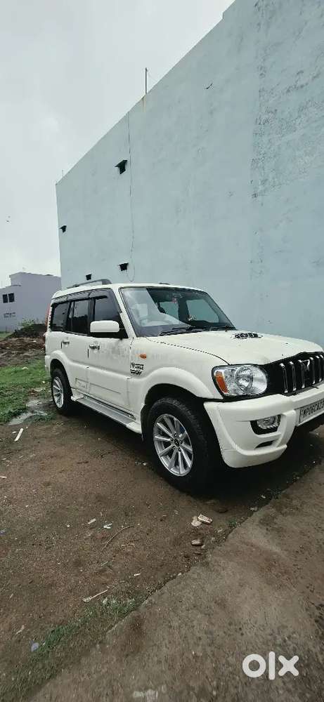 Mahindra Scorpio 2012 Diesel Manual First Party Insurance Very Good Co