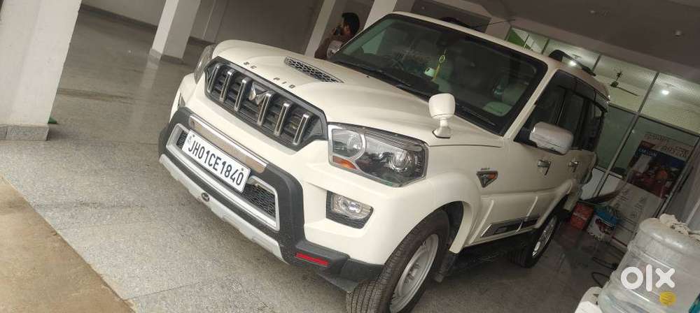 Mahindra Scorpio S10 4wd, 2016, Diesel