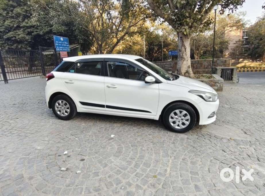 Hyundai I20 Sportz 1.2 Bs-iv, 2017, Petrol