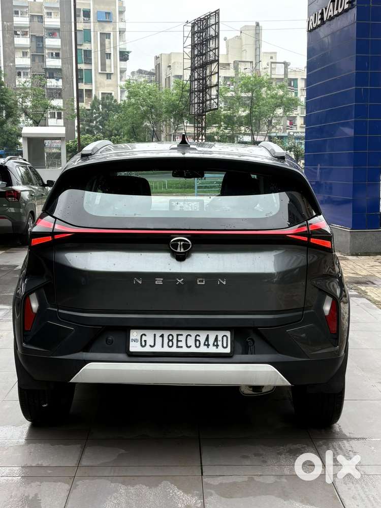 Tata Nexon Creative Plus 1.2 Revotron Petrol 6 Mt, 2024, Petrol
