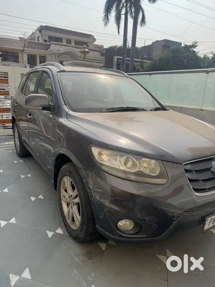 Hyundai New Santa Fe 2012 Diesel 190000 Km Driven