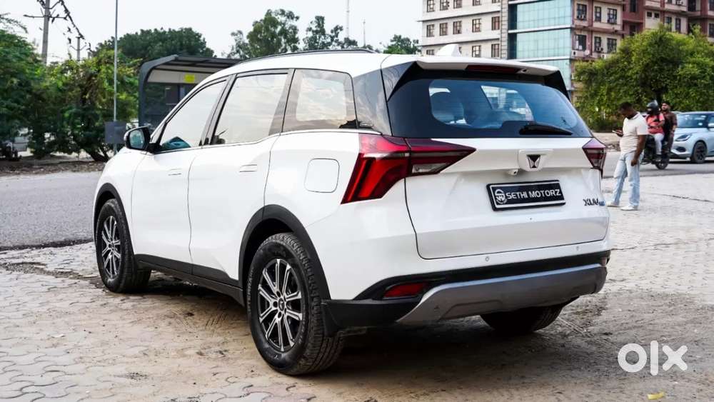 Mahindra Xuv700 2.0 Ax 7 Petrol At Str, 2022, Petrol