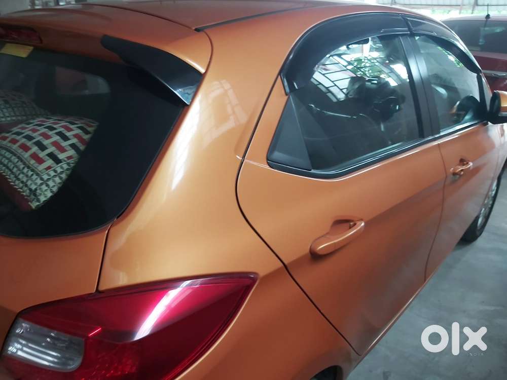 Tata Tiago Petrol 2016