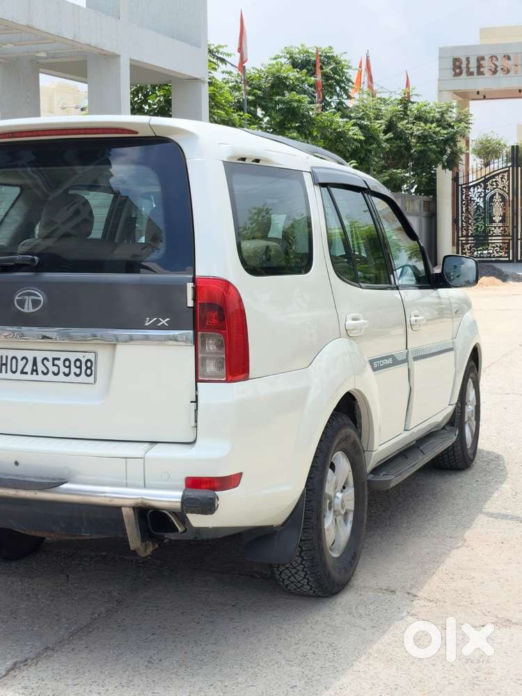 Tata Safari Vxi 4x2 Bsii, 2017, Diesel