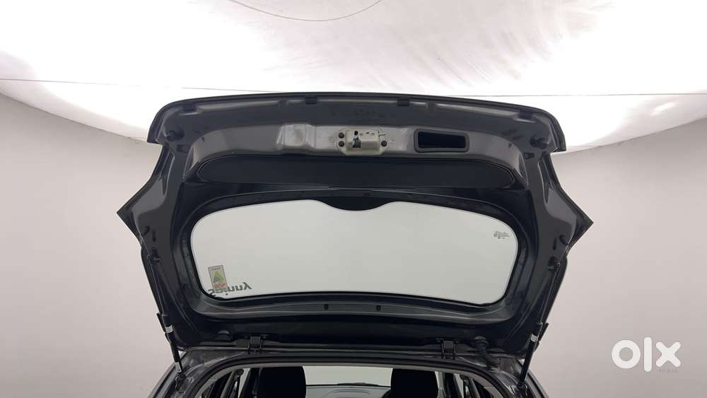 Tata Tiago Xe, 2025, Petrol