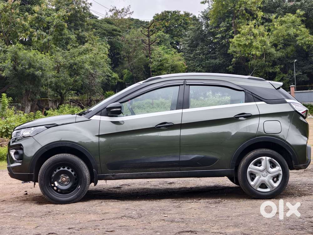 Tata Nexon 1.2 Revotron Xm (s), 2022, Petrol