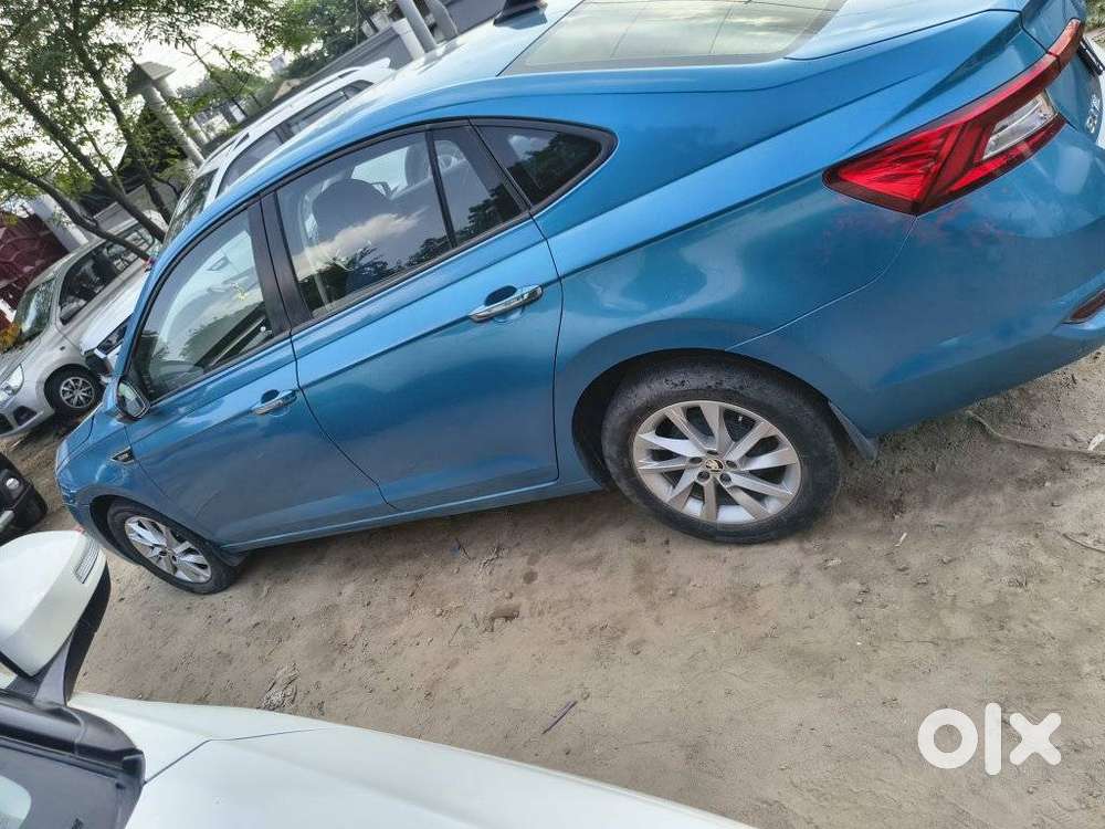 Skoda Slavia 1.5 Tsi Style Dsg, 2022, Petrol