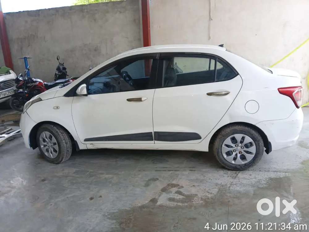 Hyundai Xcent Diesel 2015 Variant