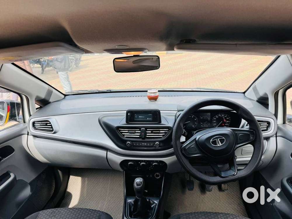 Tata Altroz 1.2 Xm Plus, 2020, Petrol