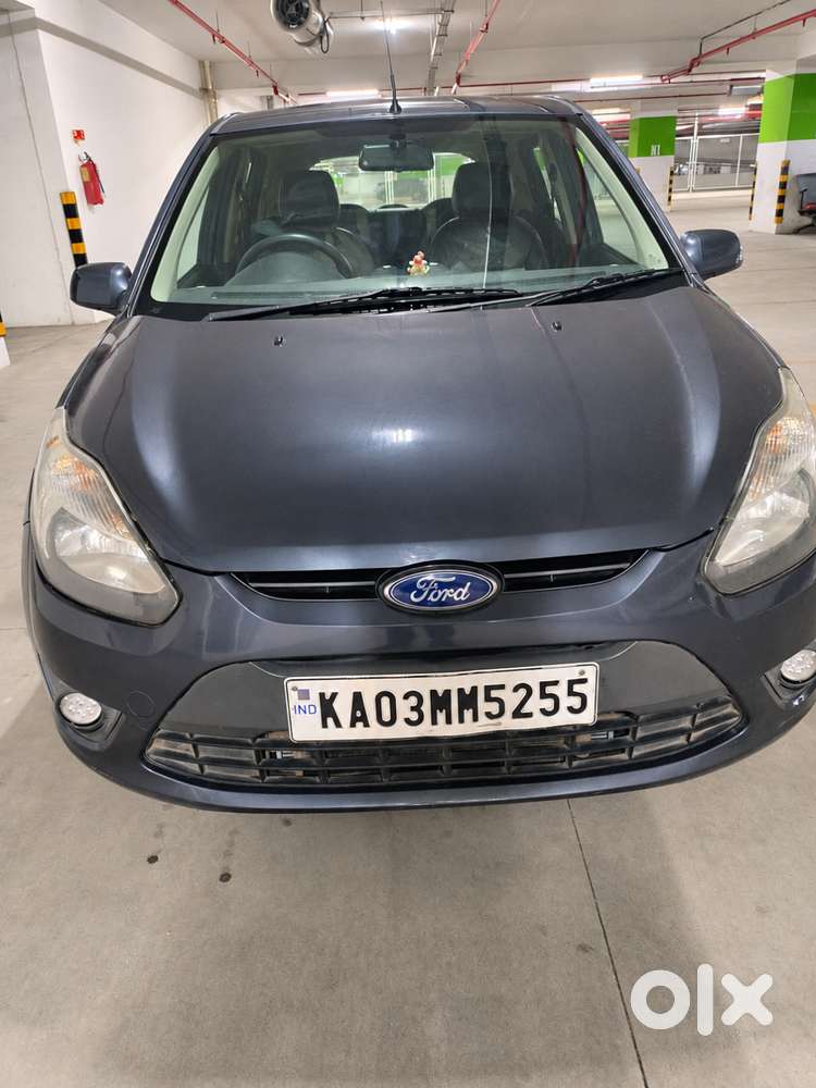 Ford Figo Zxi Duratec 2010