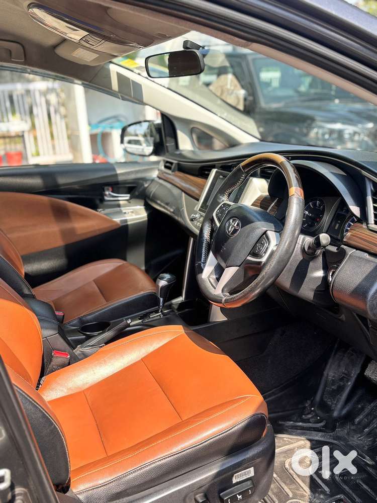 Toyota Innova Crysta 2.8 Zx At, 2016, Diesel