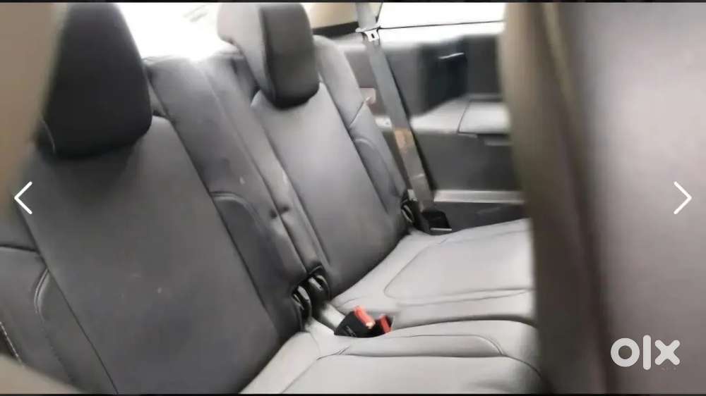 Tata Hexa Top Model 2.2 Xta Dual Tone 7 Seater 2019