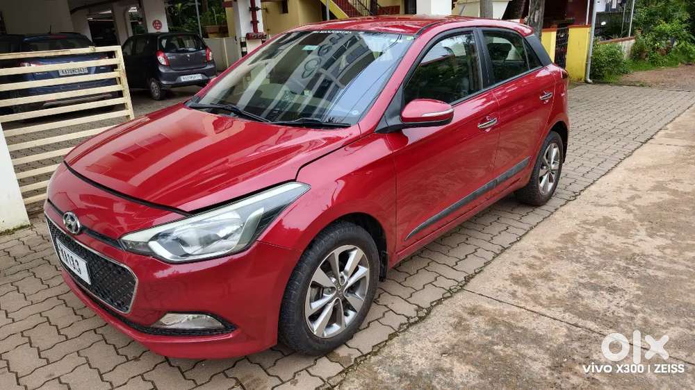 Hyundai I20 Asta 1.4 2015 (top End) At 5.85 Lacs