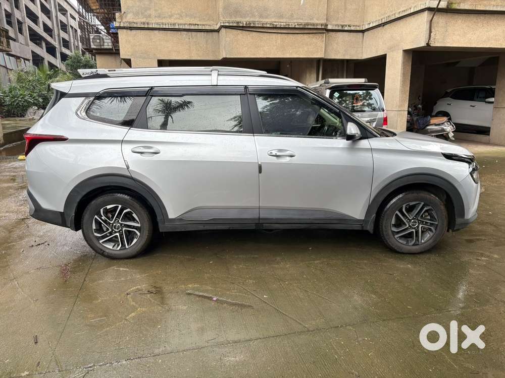 Kia Carens 2022 Petrol 31000 Km Driven