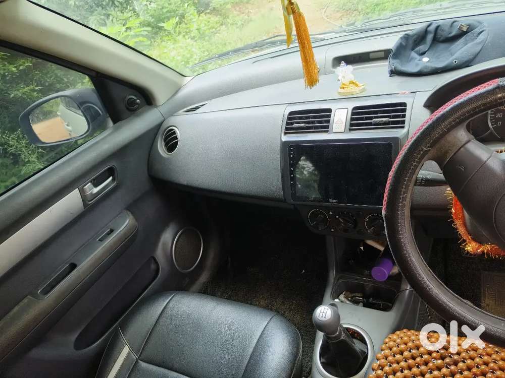 Maruti Suzuki Swift 2010
