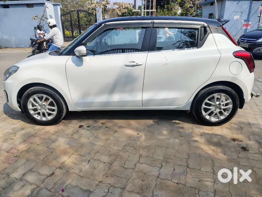 Maruti Suzuki Swift 2022 Petrol 33000 Km Driven With Cng