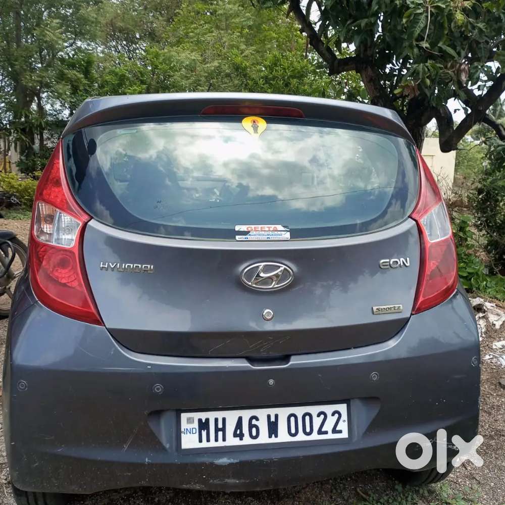 Hyundai Eon Sportz 2012 Variant
