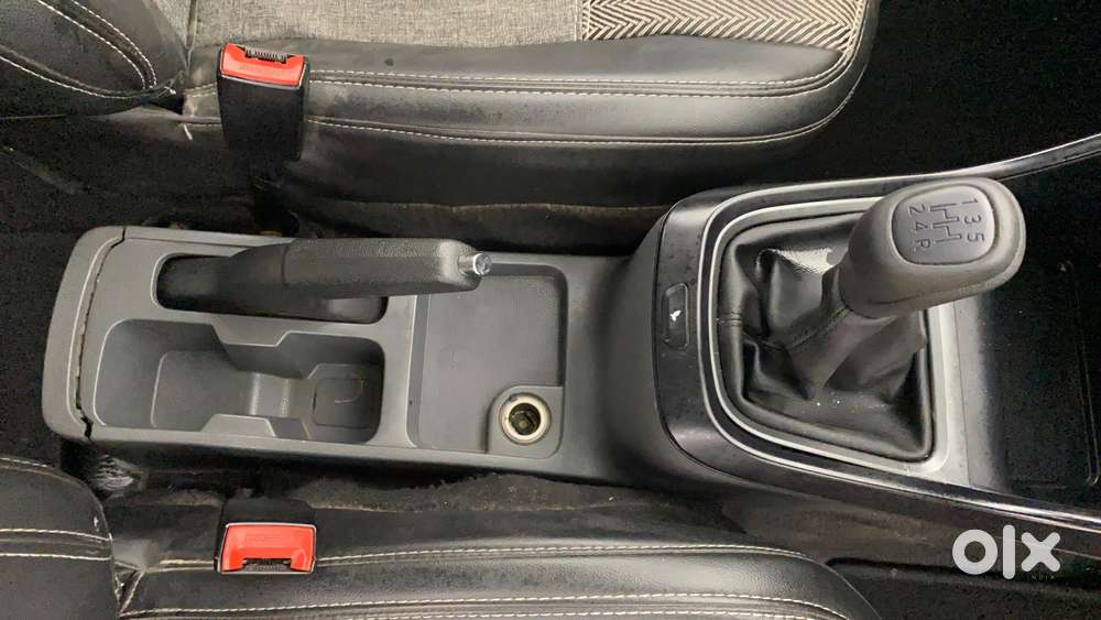 Tata Altroz 1.2 Xe, 2020, Petrol
