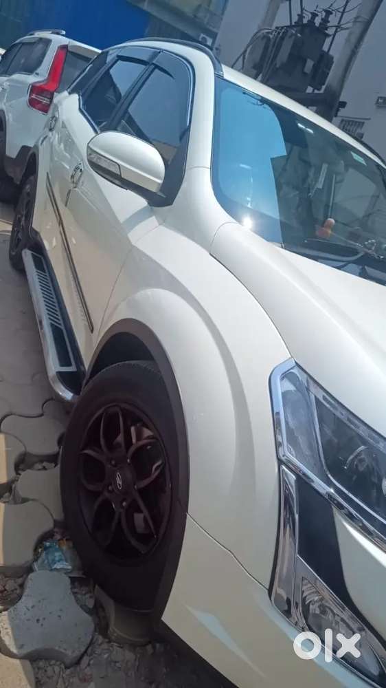 Mahindra Xuv500 2018 Diesel 75000 Km Driven