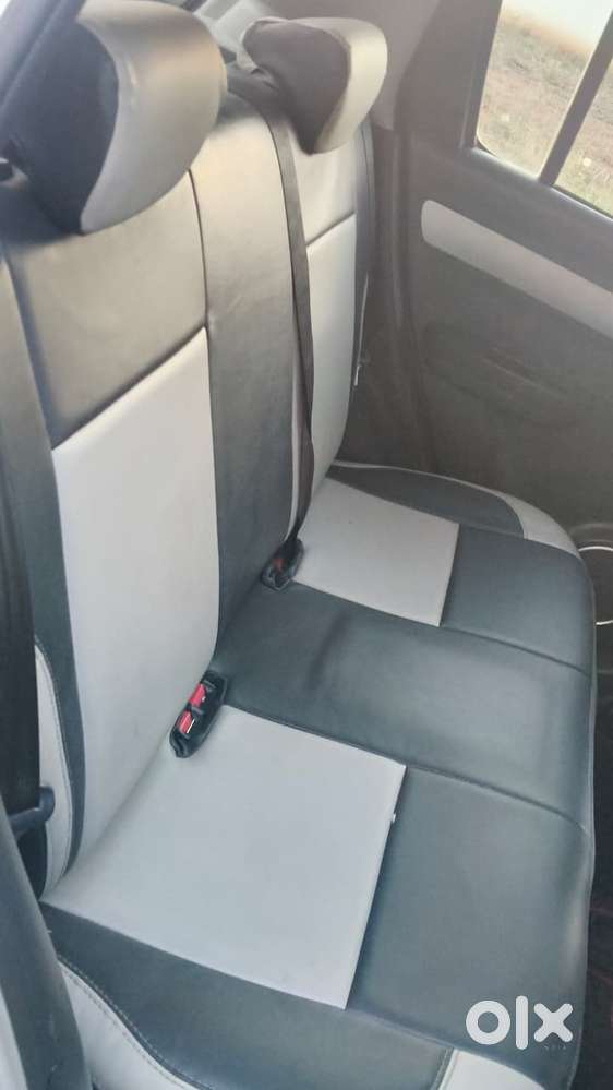 Maruti Suzuki Swift Vxi + Manual, 2010, Petrol