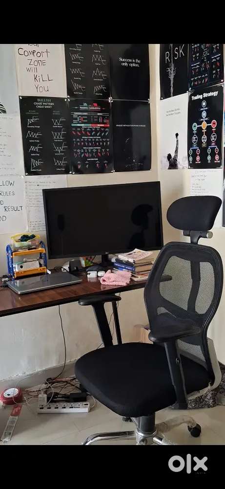 32 inch moniter