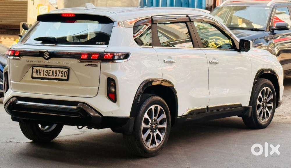 Maruti Suzuki Grand Vitara 1.5 Alpha Smart Hybrid At, 2023, Petrol