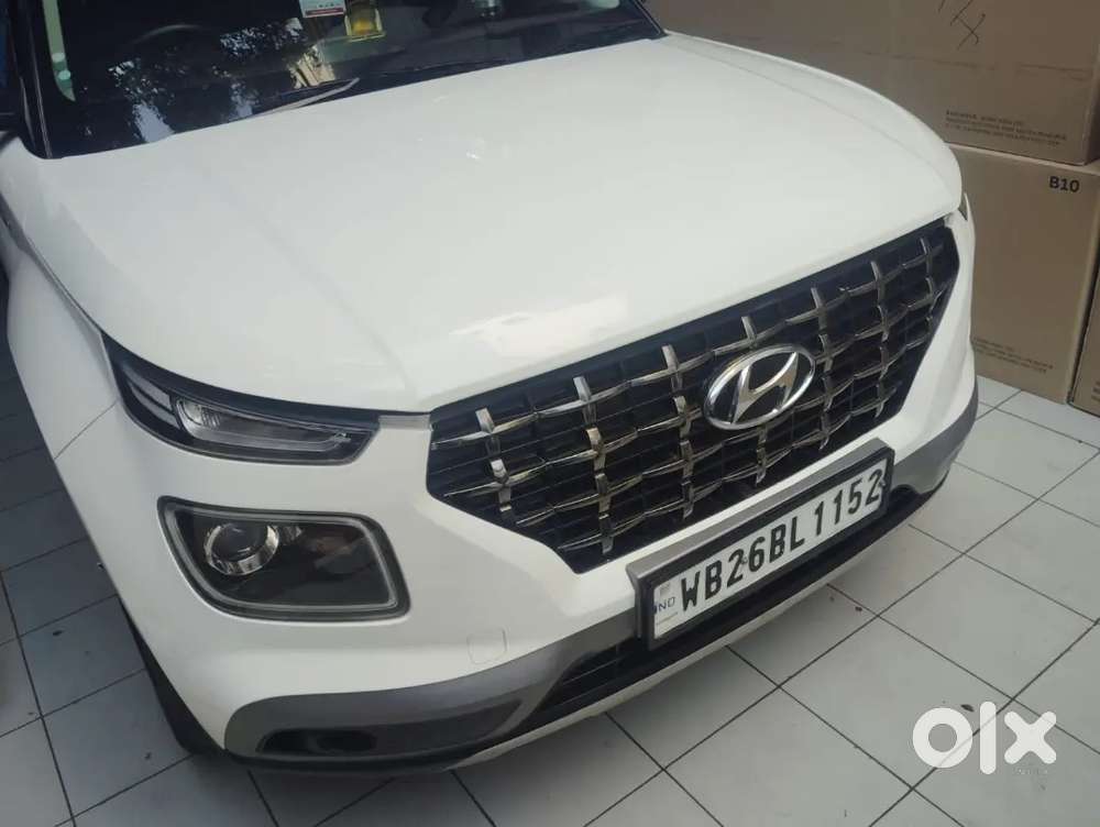 Hyundai Venue 2020 Petrol Well Maintained. Personal Use Car.