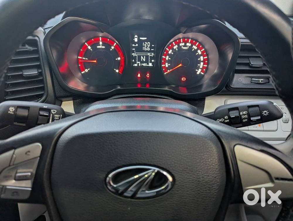 Mahindra Tuv 300 T6, 2022, Diesel