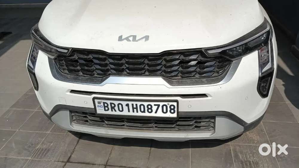 Kia Sonet Petrol 7800 Km Driven