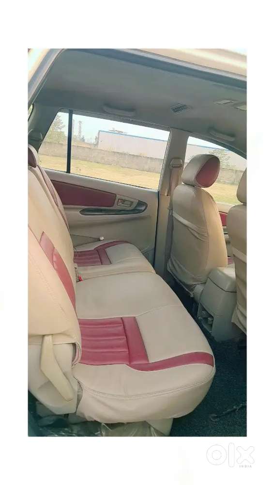 Toyota Innova 2016 Diesel 180000 Km Driven