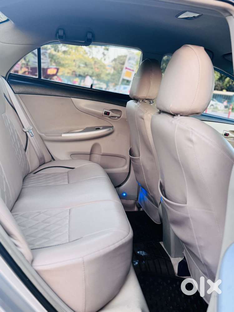 Toyota Corolla Altis 1.8 J, 2012, Petrol
