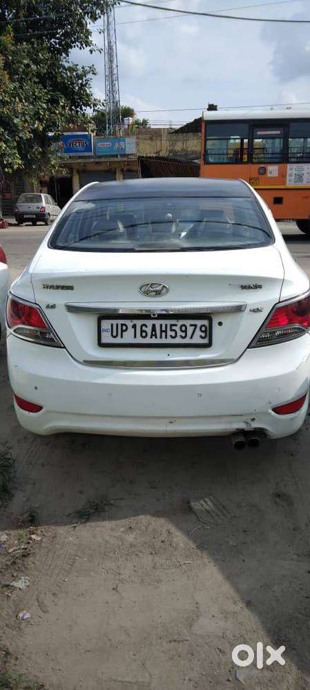 Hyundai Verna 2012