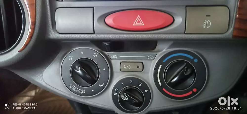 Toyota Etios Liva 2011 Exclusive Petrol