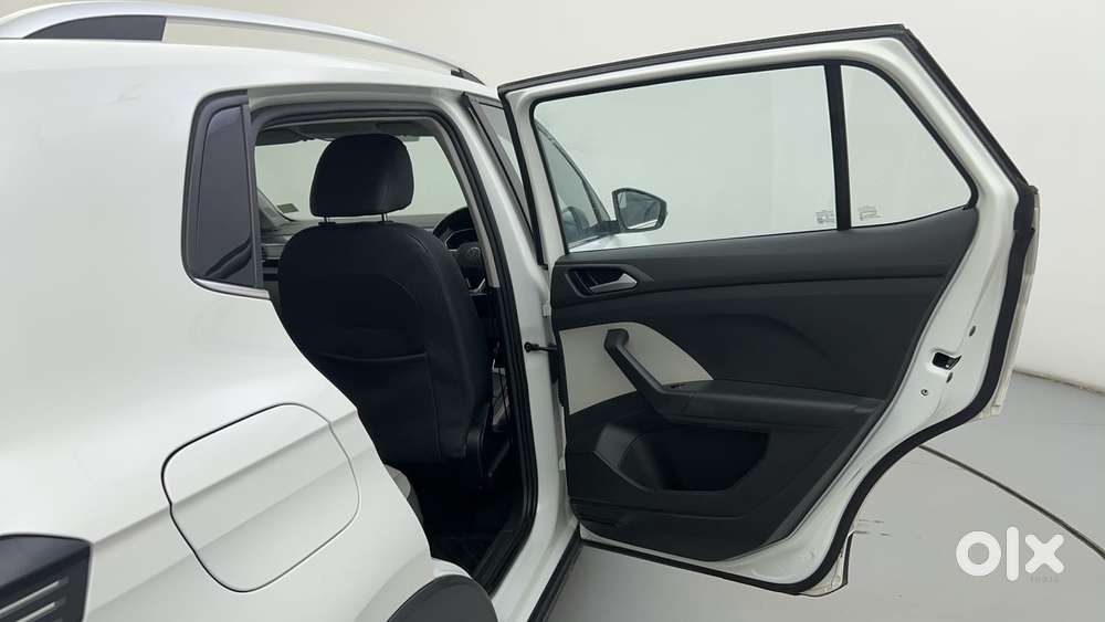 Volkswagen Taigun Topline 1.0 Tsi At (electric Seats), 2022, Petrol