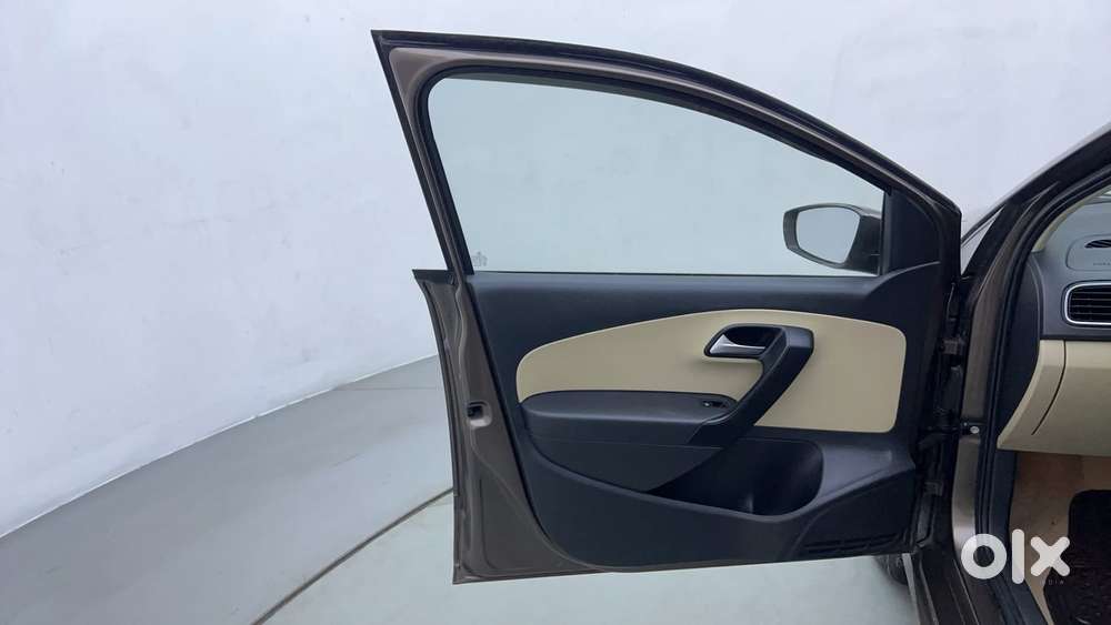 Volkswagen Ameo 1.2 Mpi Highline 16 Alloy, 2016, Petrol
