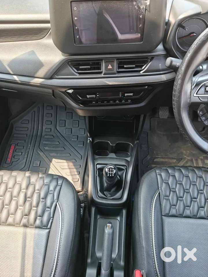 Maruti Suzuki Swift Vxi, 2025, Petrol