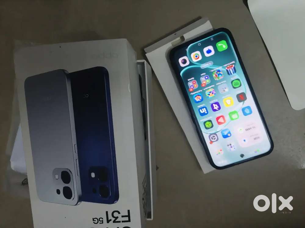 F31 8+4/256 al og brand new condition wth one month wrnty box bill crg