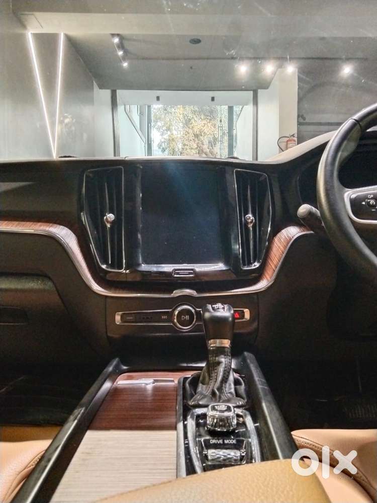 Volvo Xc60 Momentum, 2019, Diesel