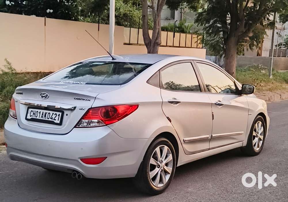 Hyundai Fluidic Verna 1.6 Vtvt Sx, 2011, Petrol