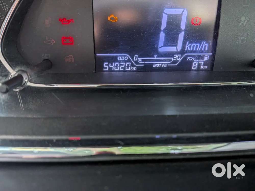 Tata Tiago 1.2 Revotron Petrol Manual 2021(top Model)