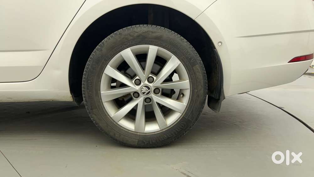 Skoda Octavia 2.0 L K Tsi At, 2017, Petrol