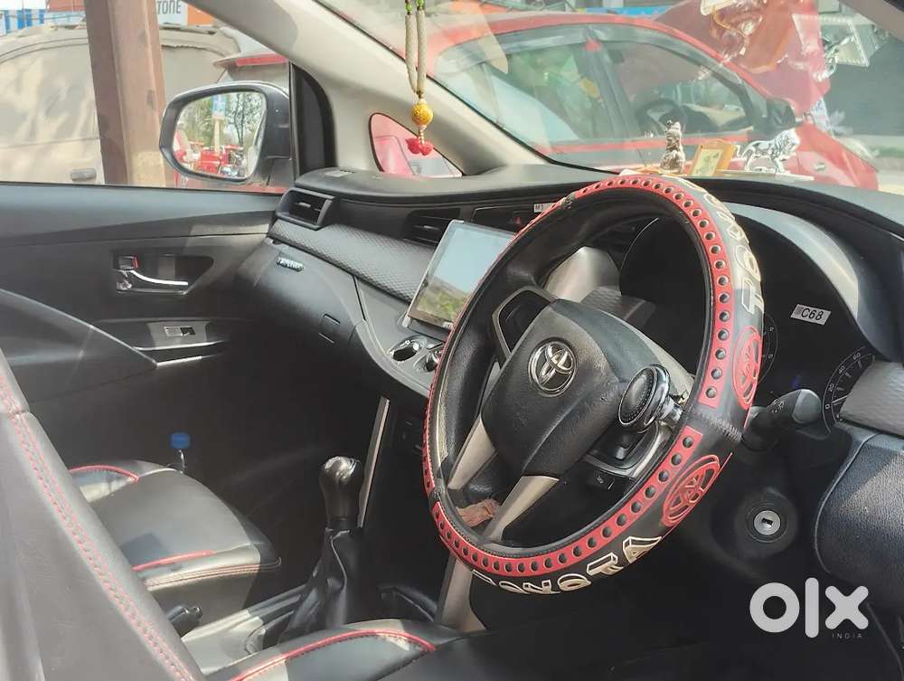 Toyota Innova Crysta 2018 Diesel Well Maintained