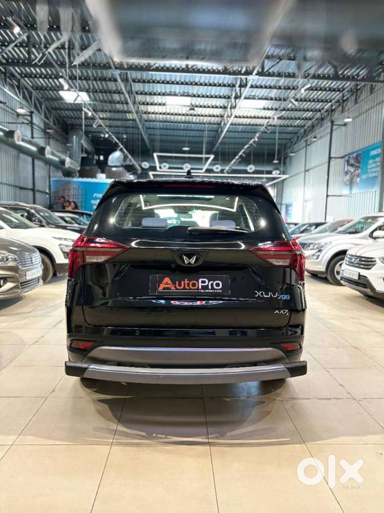 Mahindra Xuv700 2.2 Ax 7 Diesel Mt Luxury Pack Str, 2025, Diesel